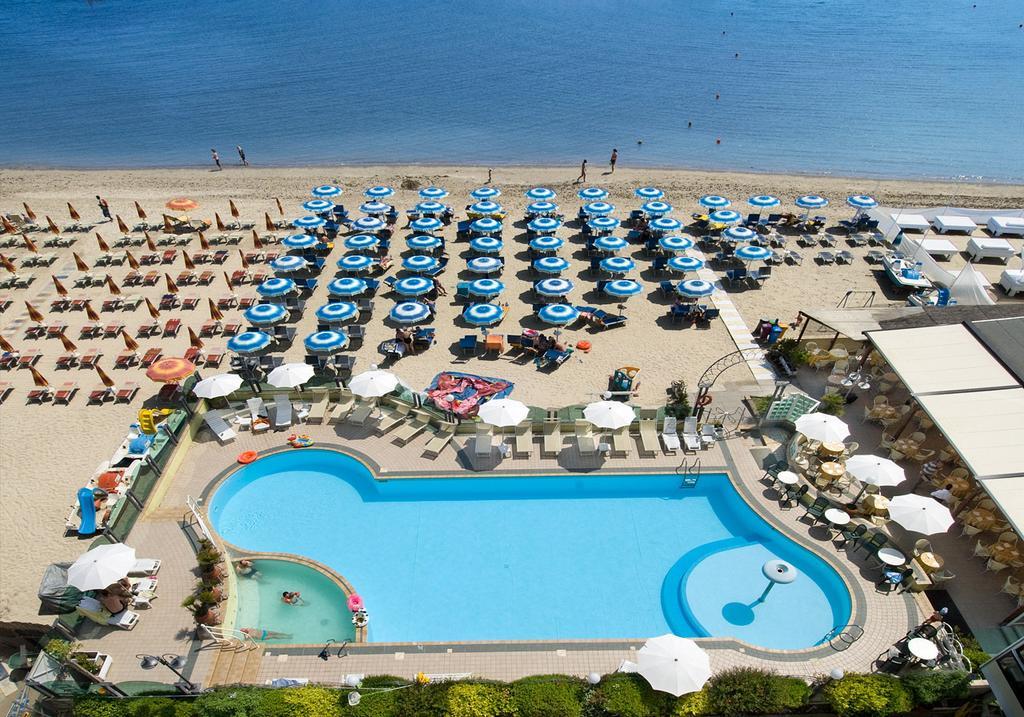 Strand Hotel Colorado Lido Di Savio Esterno foto